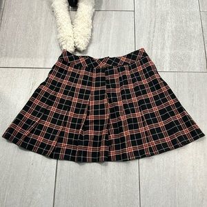 Divided H&M plaid pleated Skirt size 10